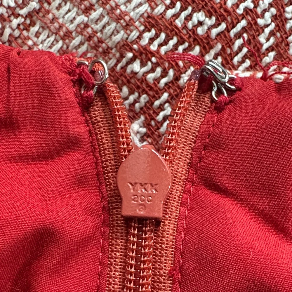 Banana Republic Red and White Mini Skirt - Picture 6 of 6
